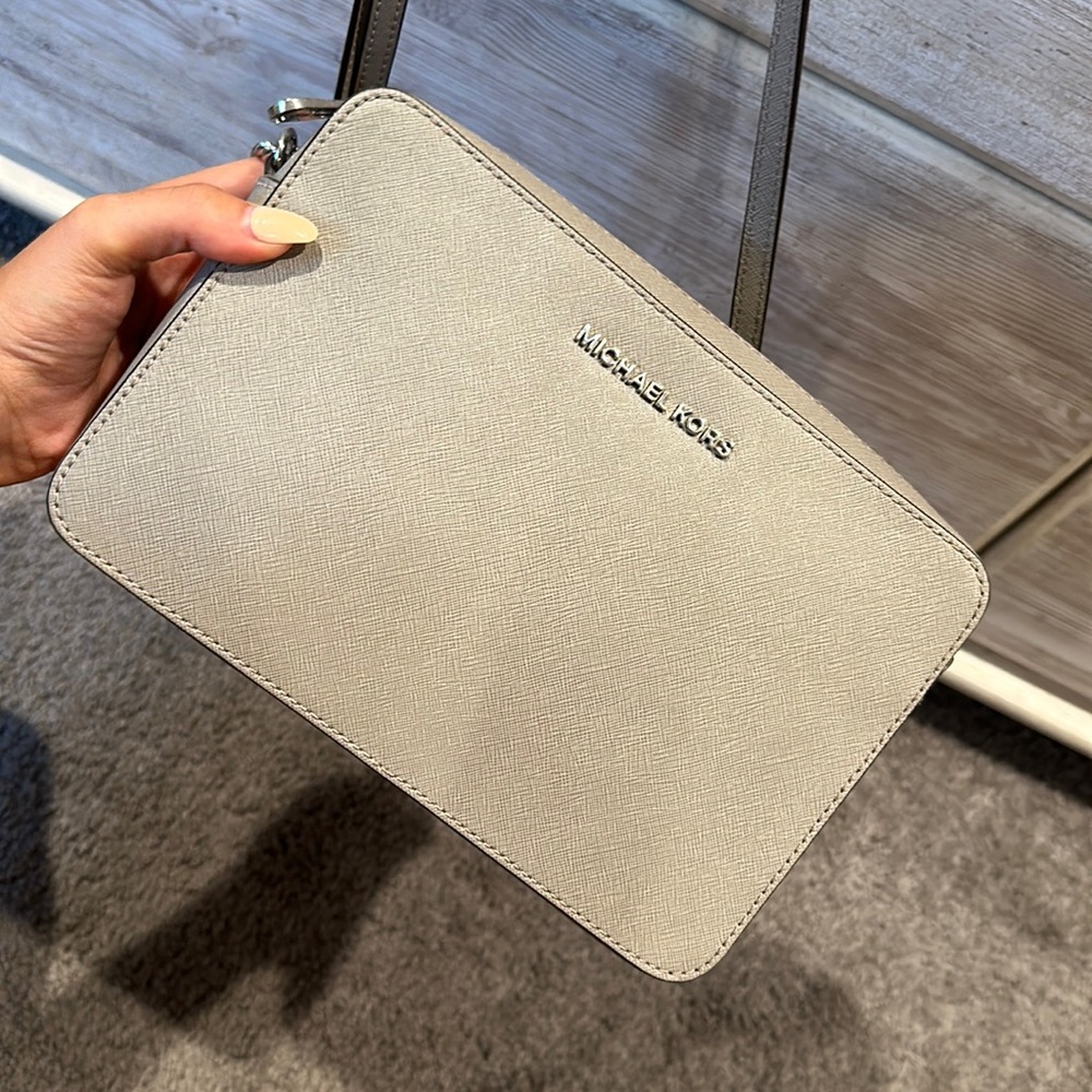 Michael Kors Crossbody Bag
